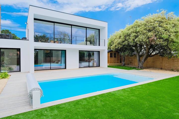 Villa pour 8 personnes, avec balcon et jardin aux Les Sables-d'Olonne