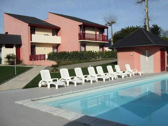 Gîte pour 2 personnes, avec piscine et balcon, animaux acceptés à Salies-de-Béarn - 2