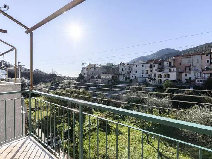 Appartamento per 4 persone, con balcone in Toirano