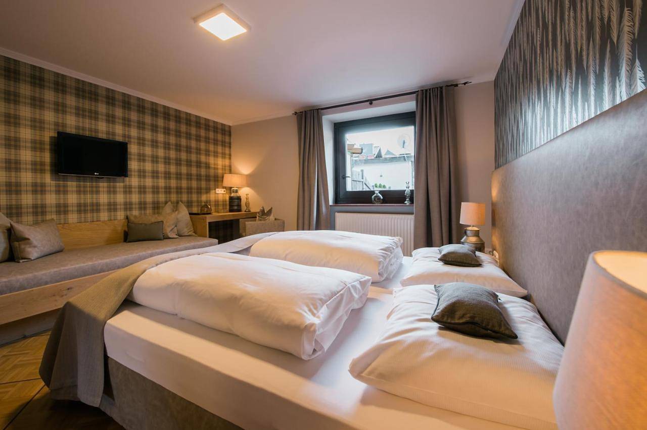 Gasthof Hotel Hauslwirt in Golling an der Salzach, Tennengau