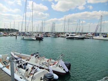 Vacation Rental for 4 Guests in Yarmouth (Isle of Wight), Isle of Wight, Picture 1