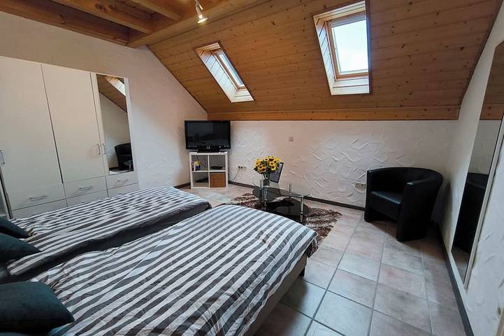 Ferienhaus  Tla Goldgrube - 5 Zimmer auf 140 m2 am Fluss in Katzweiler, Pfälzer Bergland