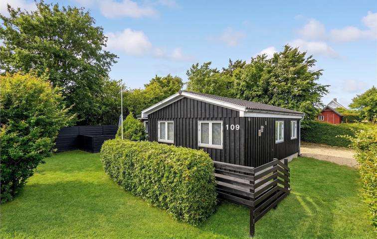 Ferienhaus für 6 Personen, mit Terrasse und Garten in Eskov Strandpark