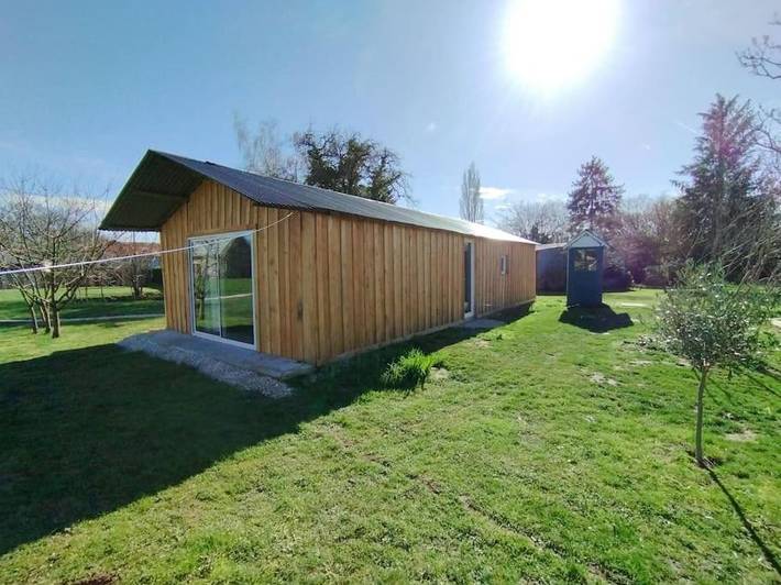 Gîte pour 3 personnes, avec jardin ainsi que vue et piscine, animaux acceptés dans Douadic - 2