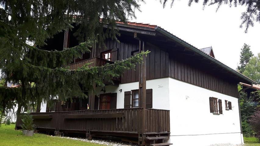 Ferienpark für 2 Personen, mit Balkon/Terrasse und Balkon sowie Garten