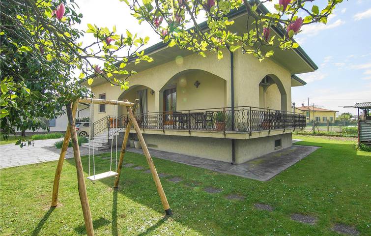 Ferienhaus für 6 Personen, mit Terrasse und Garten - 1