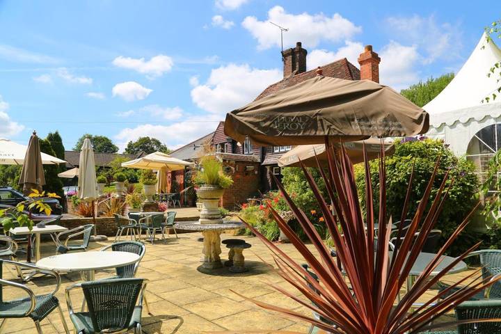 Hotel para 2 personas, con jacuzzi y jardín - 1