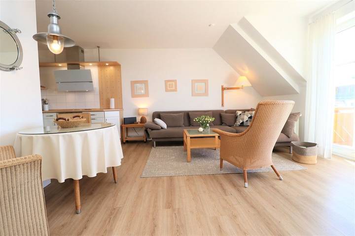 Ferienwohnung für 2 Personen, mit Balkon in Wustrow - 2