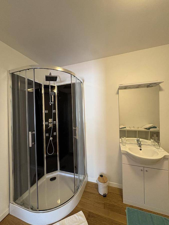 Chambre d’hôte pour 6 personnes, avec terrasse et vue dans le Lot - 4