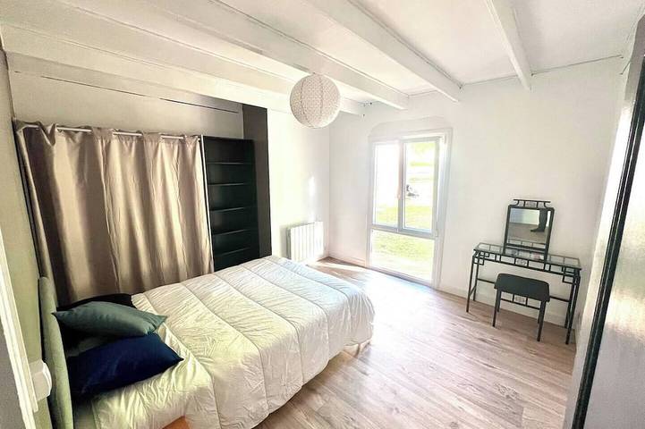 Location de vacances pour 8 personnes, avec piscine à Cunèges - 3