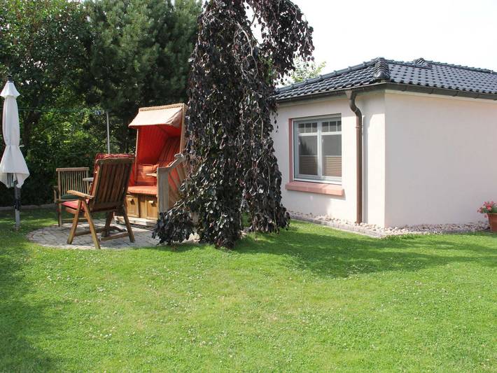 Ferienwohnung für 2 Personen, mit Garten und Terrasse, mit Haustier in Wustrow