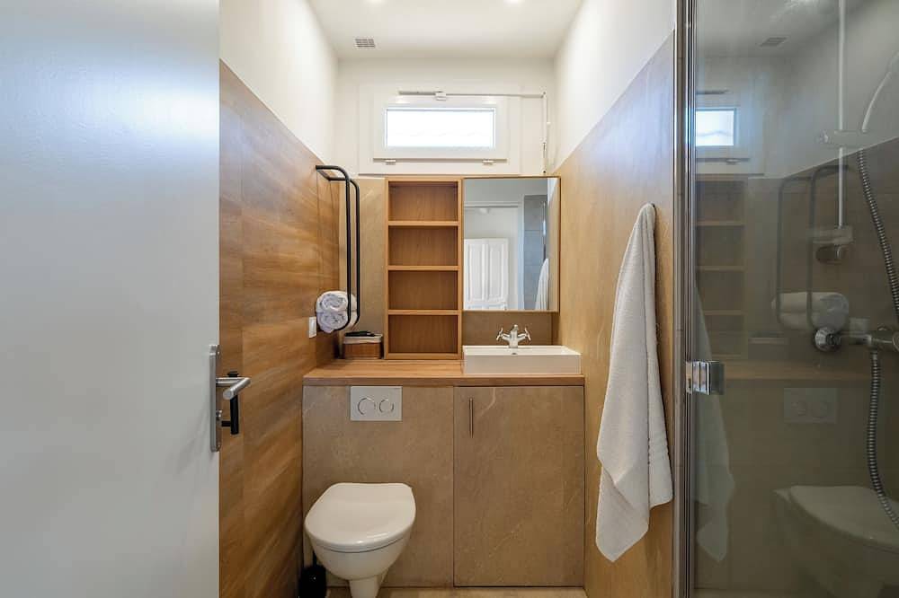 Apartamento entero, Small stone mas T2 in a tourist residence in La Roque-sur-Pernes, Vaucluse