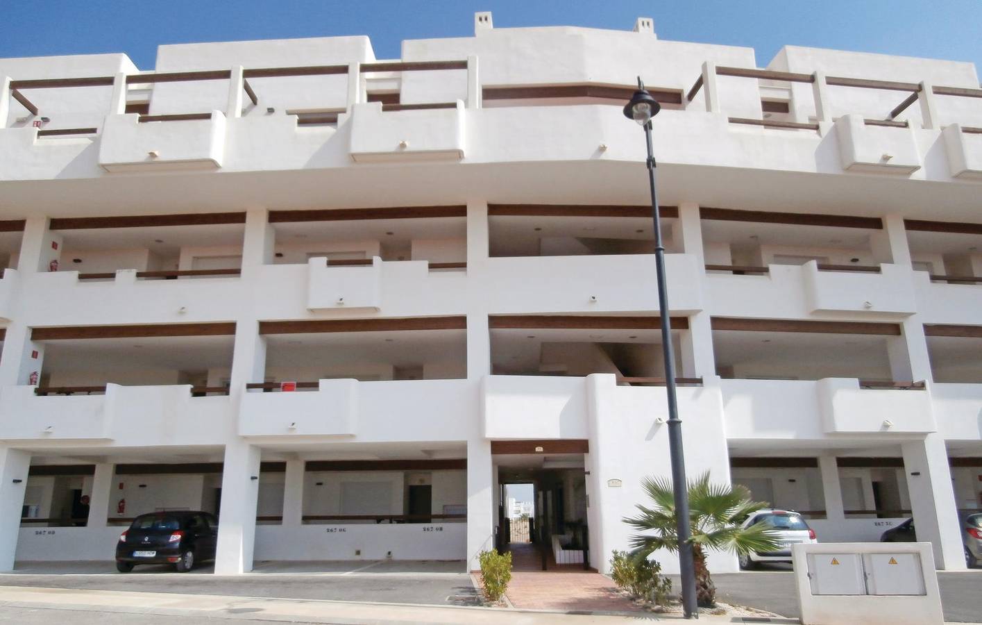 Entire holiday apartment, Terrace Apartment with AC, Pool & WiFi in Golf Resorts Murcia, Torre Pacheco