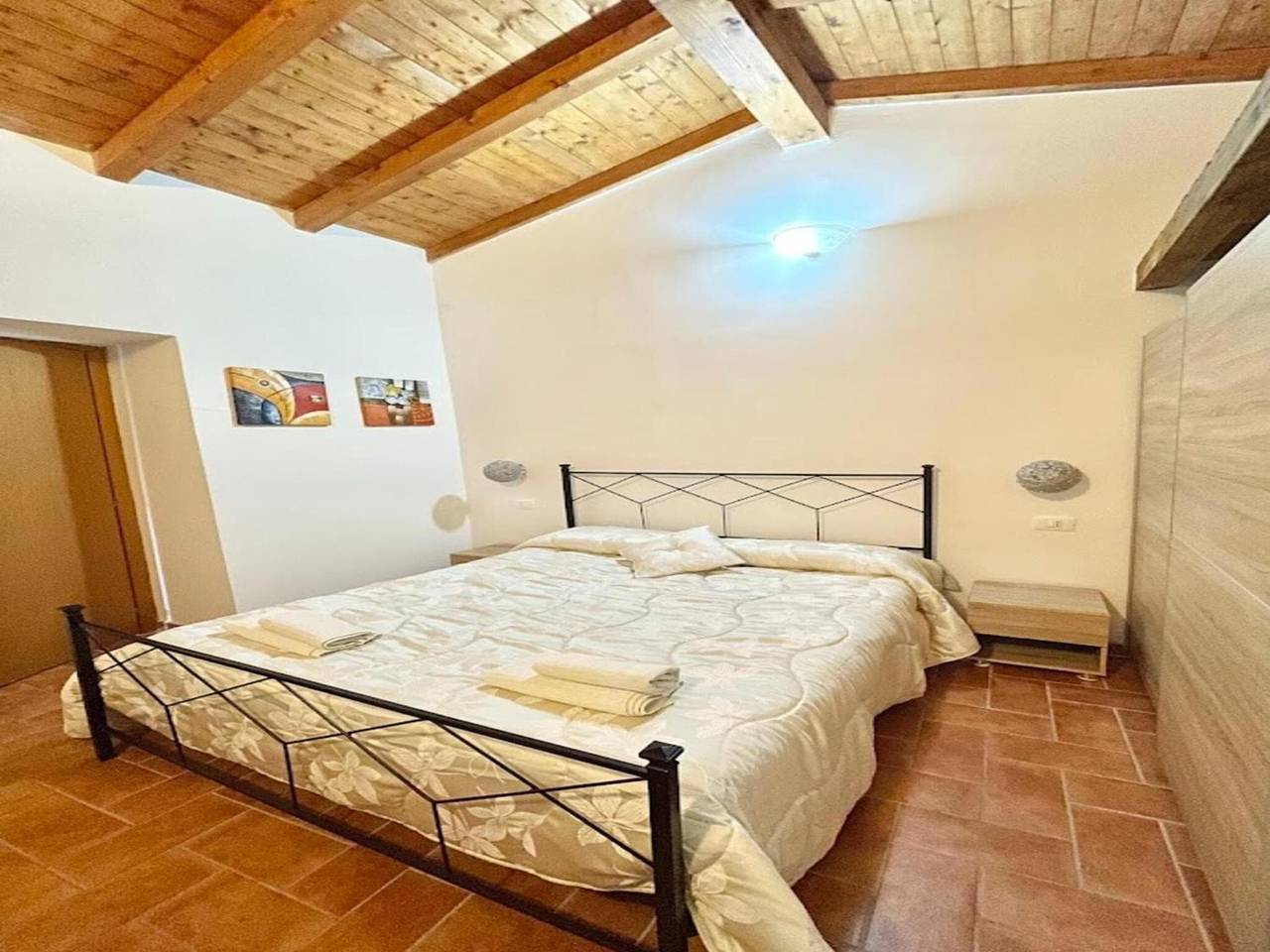 Villa Virginia met Uitzicht op de Bergen in Francavilla di Sicilia, Provincie Messina