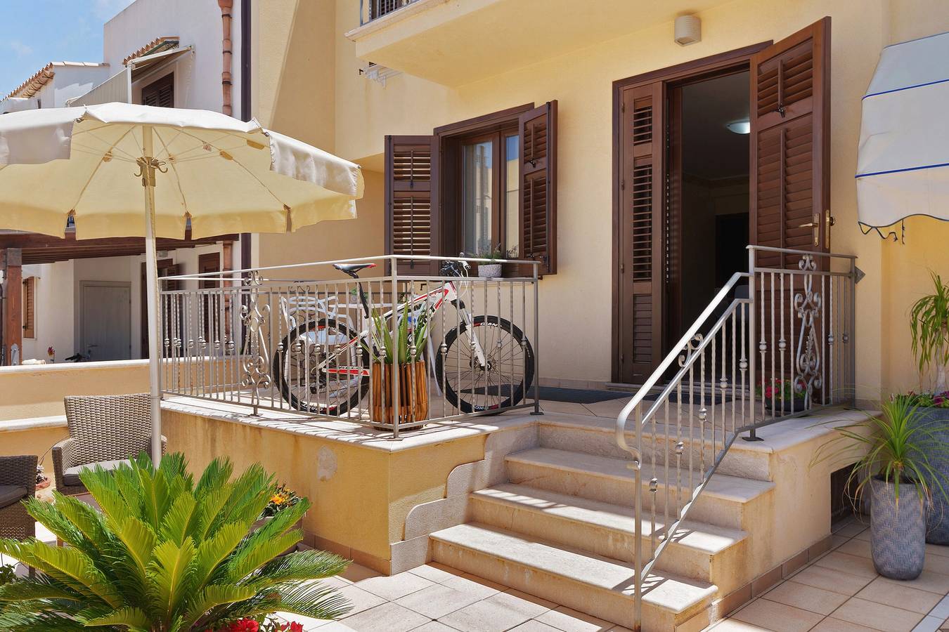 Apartamento entero, Apartamento 'Bike Holiday Home' con vistas a la montaña, Wi-Fi y aire acondicionado in San Vito Lo Capo, Provincia de Trapani