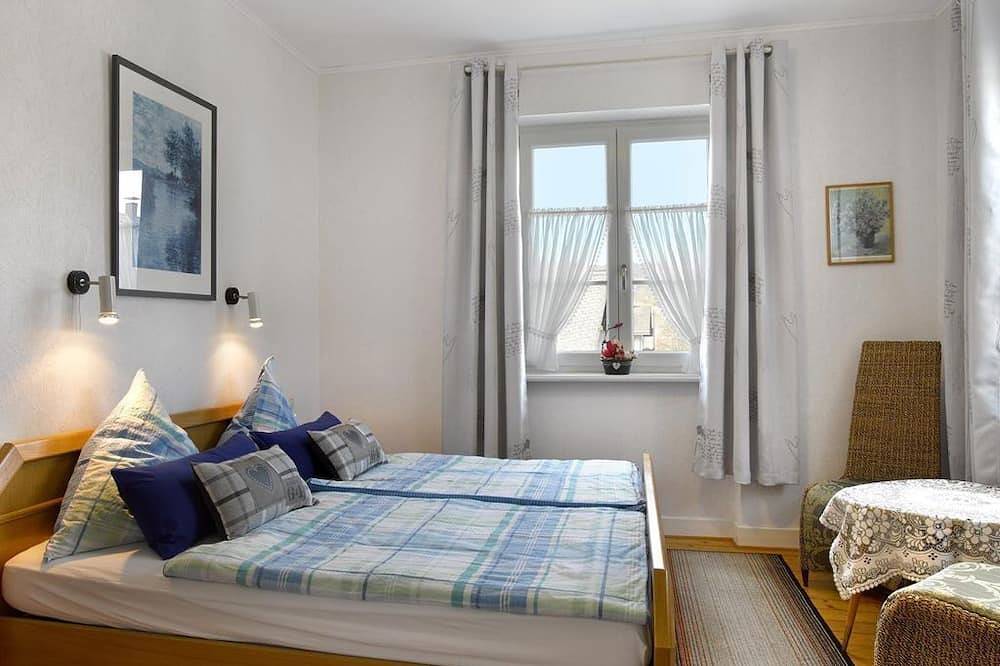 Doppelzimmer mit Sat-Tv - Pension Haus am Walde in Burg Eltz, Brodenbach