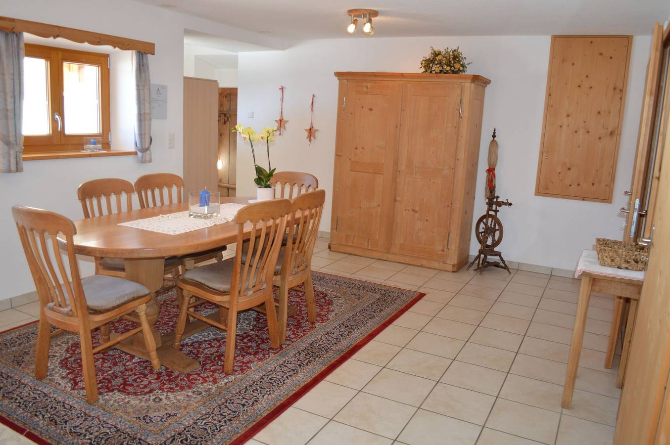 Ferienhaus auf dem Bauernhof - Ferienhaus für max. 6 Personen / 140m2 / 4 Zimmer in Zernez, Unterengadin