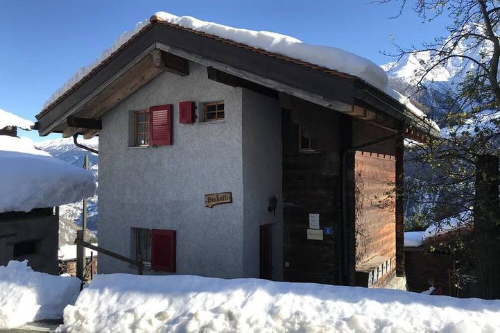 Hütte für 4 Personen, mit Balkon in Riederalp