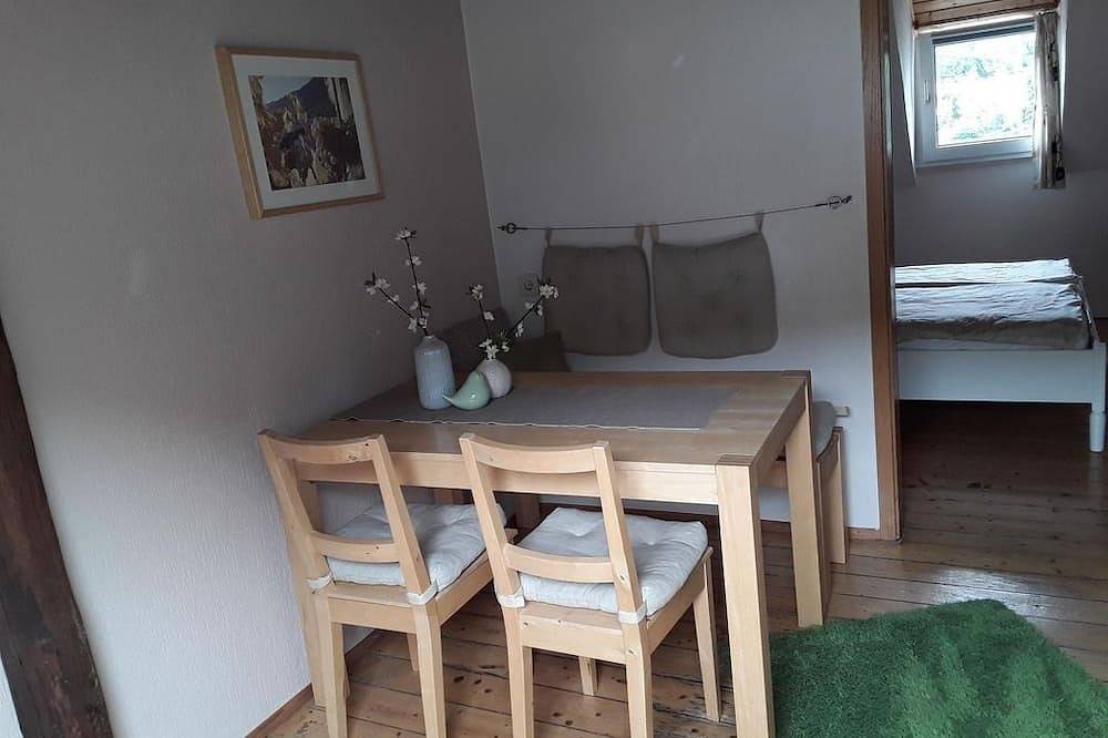 Ganze Wohnung, Burgunder- Doppelzimmer Dusche/Wc - Winzerhof Künster in Niederfell, Osteifel