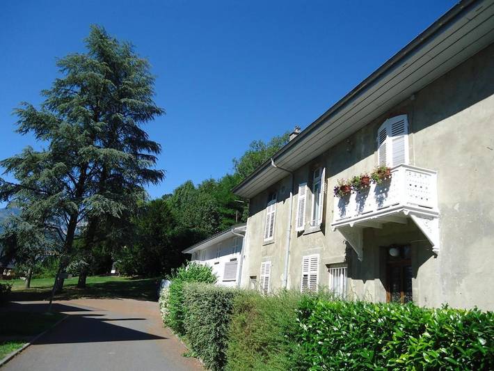 Gîte pour 5 personnes, avec jardin dans Office De Tourisme Challes Les Eaux