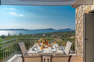 Cottage pour 4 personnes, avec jardin et piscine dans Gialova