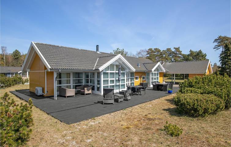 Ferienhaus für 8 Personen, mit Terrasse und Sauna sowie Whirlpool in Østre Sømarken