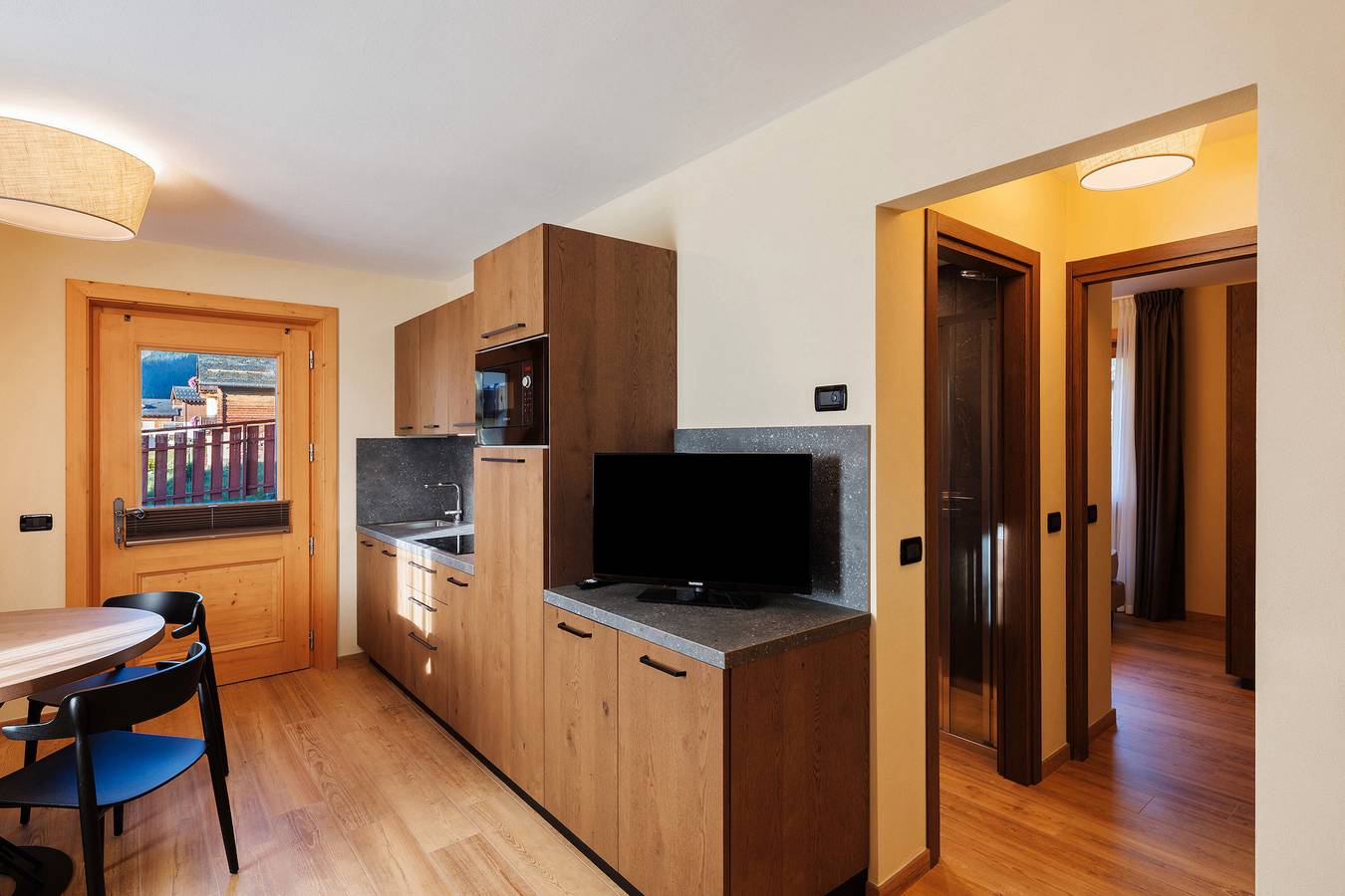 Apartamento entero, Apartamento 'Monte Vago' con vistas a la montaña, jardín compartido y Wi-Fi in Livigno (Town), Livigno