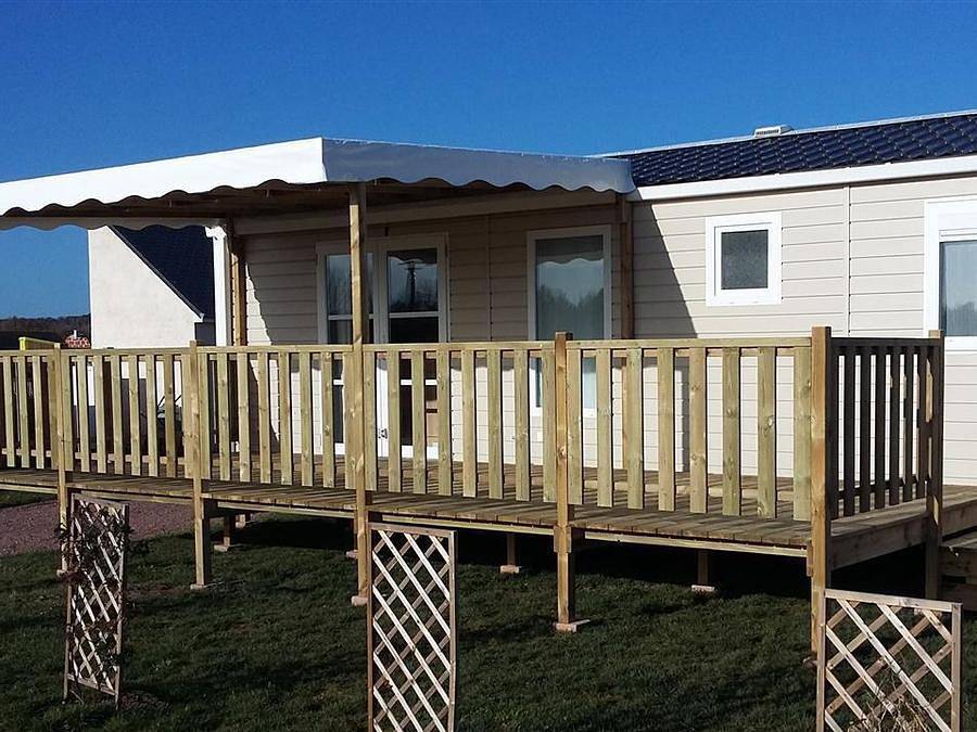 Flower Camping Loire et Châteaux - Mobilheim 6 personen - Confort 34m² (3 Zimmer) - Überdachte Terrasse in Bréhémont, Loire-Tal