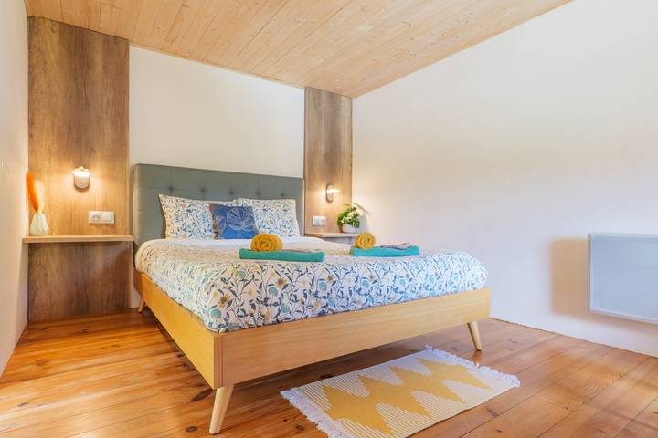 Camera B&B "La Gardette" con vista montagna, piscina condivisa e terrazza privata in Sablières, Parc naturel régional des Monts d'Ardèche