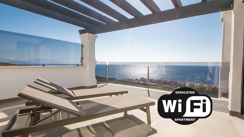 Ferienwohnung für 4 Personen, mit Whirlpool und Terrasse sowie Pool in Manilva
