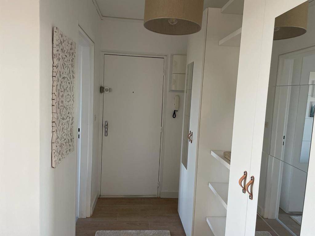 Appartement entier, Appartement neuf style architecte au calme in Compiègne, Oise