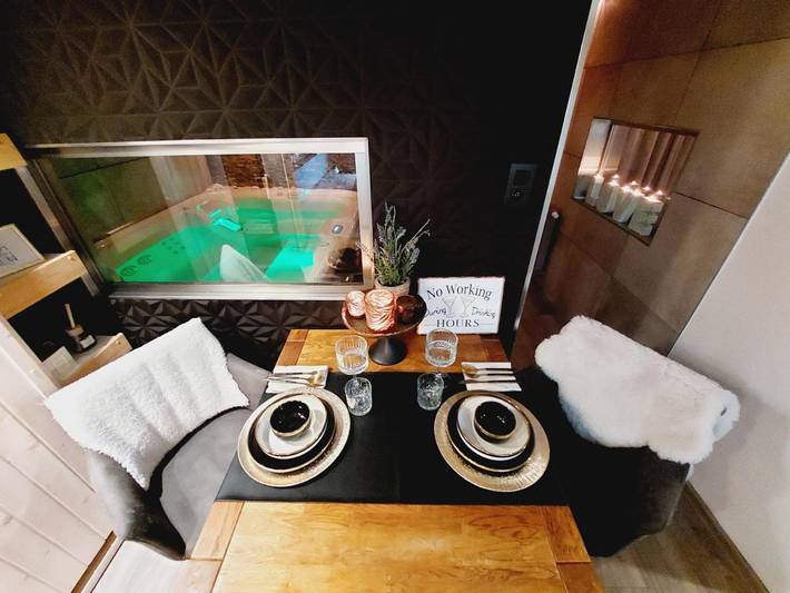 Gîte pour 2 personnes, avec sauna et jacuzzi à La Calamine