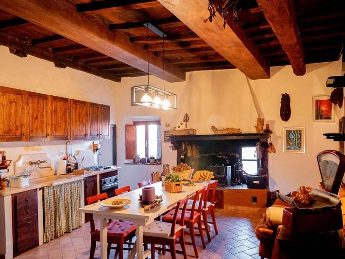 Appartamento per 7 persone, con panorama in Sassetta