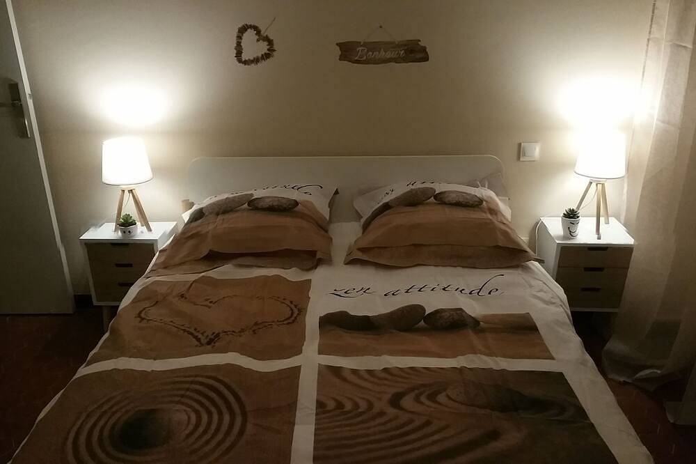 Appartement entier, Le Coin Salonais. Bon vivre en Provence in Salon-de-Provence, Côte méditerranéenne (France)