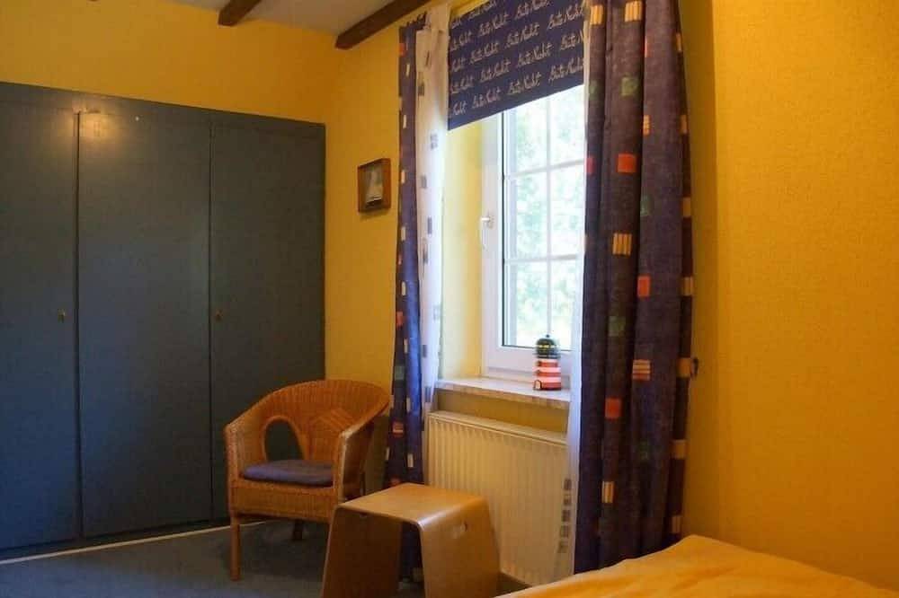 4 Personen Fachwerkferienhaus mit Kamin und Badewanne in erster Reihe zum Deich in Otterndorf in Otterndorf, Cuxland