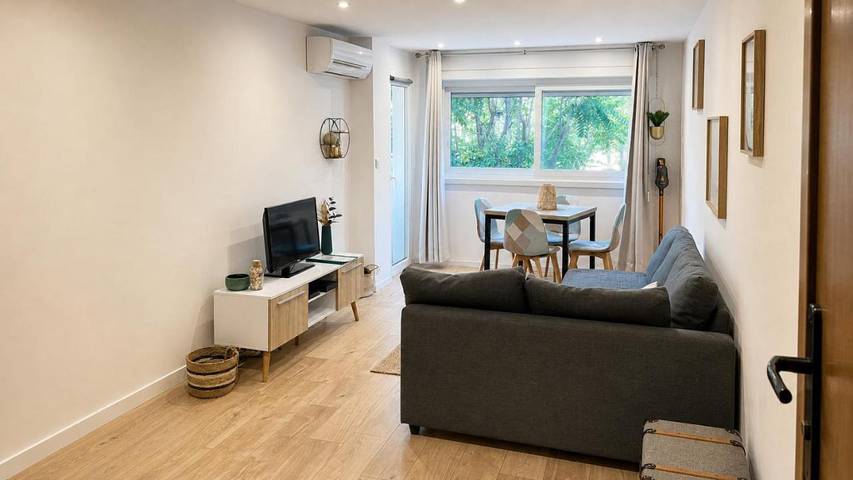 Gîte pour 4 personnes, avec balcon, adapté aux familles dans Stade Mayol RC Toulonnais