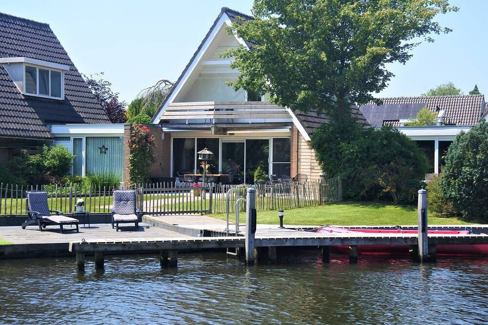 Ferienhaus für 7 Personen am Wasser in Uitwellingerga in Uitwellingerga, Friesland