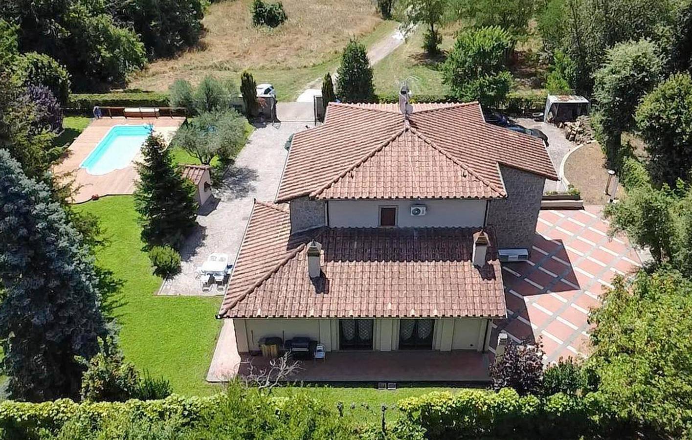 Holiday home for 13 people with pool in Le Mosse, Viterbo Province