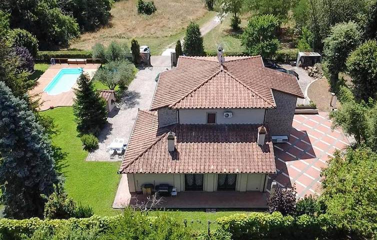 Apartamento moderno con piscina y WiFi, a 2 km de Le Mosse in Le Mosse, Montefiascone