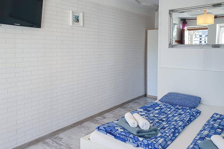 Ganze Wohnung, Wunderschöne Wohnung in Libanon mit Wlan in Leba, Slowinzischer Nationalpark