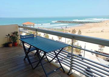 Gîte pour 2 personnes, avec vue et terrasse dans Plage Chambre d'Amour