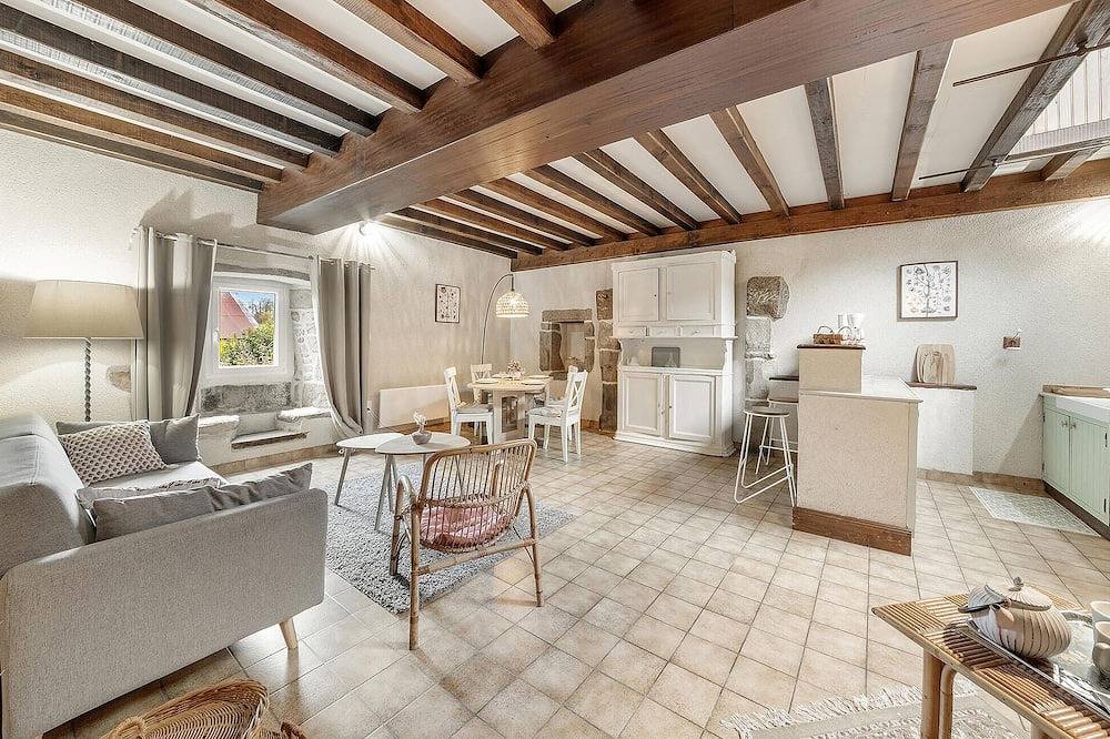 Apartamento entero, Acogedor apartamento de 1 dormitorio en. in Val-Couesnon, Fougères-Vitré