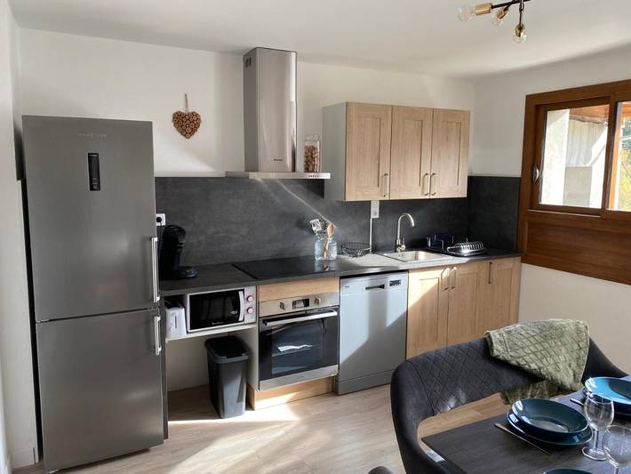 Gîte pour 4 personnes, avec balcon et vue à La Roche-de-Rame