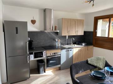 Gîte pour 4 personnes, avec balcon et vue à La Roche-de-Rame