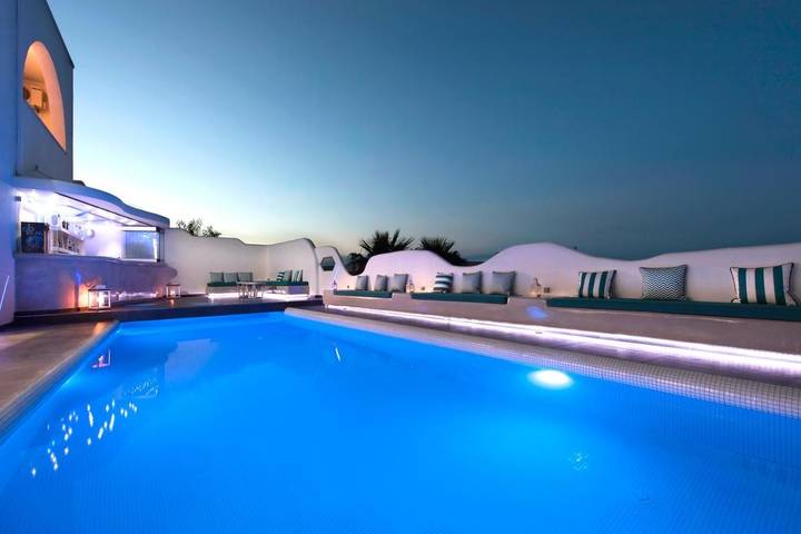 Maison d’hôte pour 2 personnes, avec jardin et piscine à Thera - 4