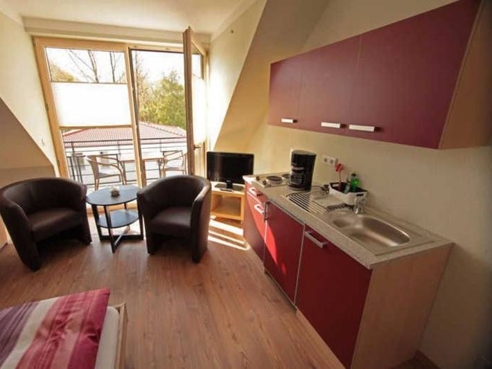 Ferienwohnung für 2 Personen, mit Balkon und Terrasse sowie Ausblick in Greifswald - 4