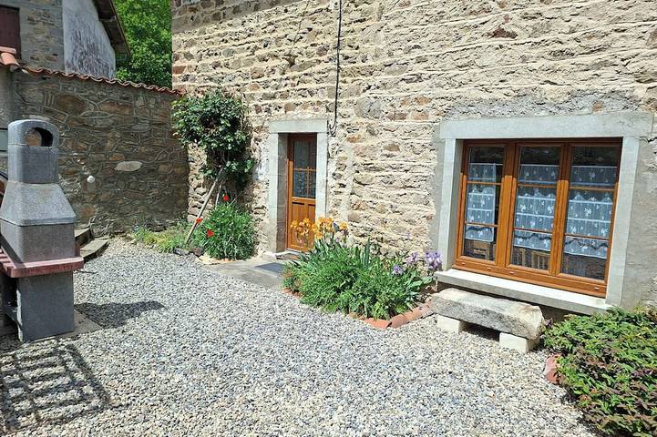 Gîte pour 6 personnes, avec Terrasse et Jardin