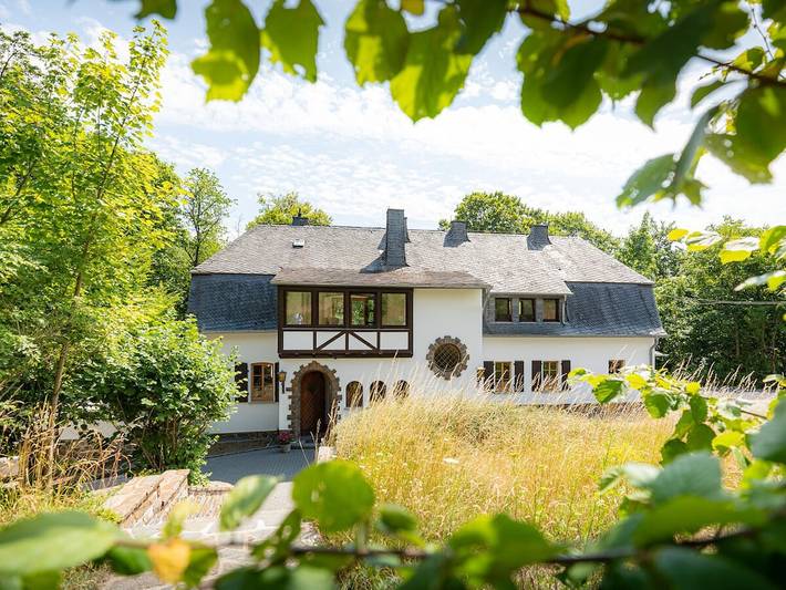 Villa für 4 Personen, mit Terrasse in Mayen