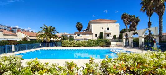 Ferienhaus für 4 Personen, mit Garten und Pool in Le Lavandou