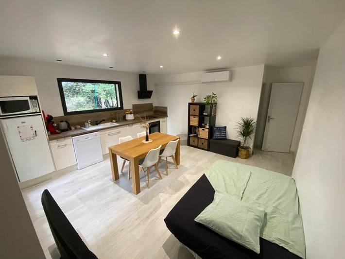 Gîte pour 2 personnes, avec terrasse à Saint-Marcel-de-Careiret - 2